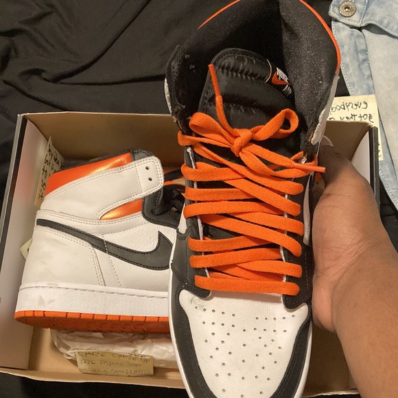 Only worn once size 12 - Picture 2 of 3